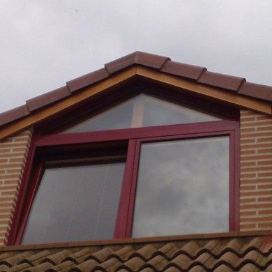 Ventana hoja oscilo batiente buhardilla Aluminio Lacado
