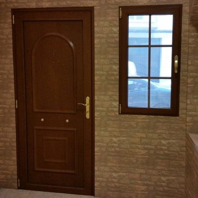 Puerta de entrada Aluminio Lacado Cerezo Cerradura oculta Serie europea