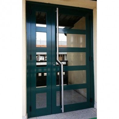 Puerta de aluminio entrada a portal Aluminio Lacado ral 6005 Serie coplanar